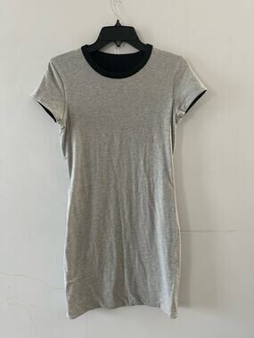 Athleta Dress Women's Small Black Gray Destina Reversible Mini Athletic